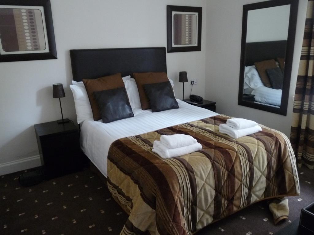 The Spinnaker Hotel Gourock Bilik gambar